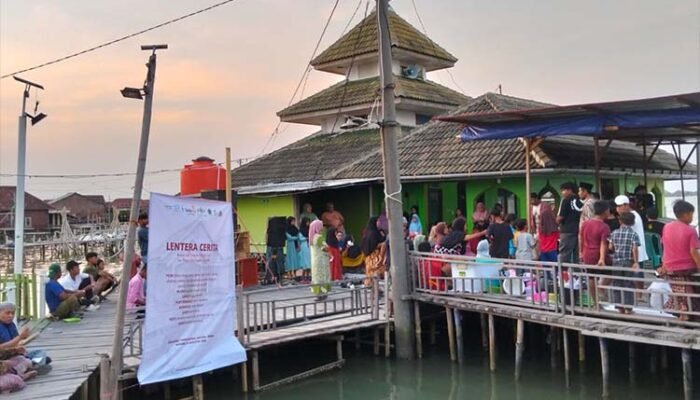 Lentera Cerita Timbulsloko: Cahaya Kecil di Tengah Lautan Rob yang Tak Pernah Surut