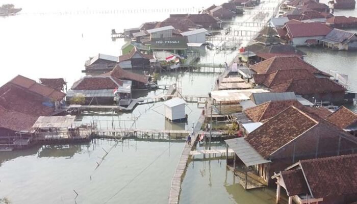 Lentera Cerita: Suara Warga di Desa Tenggelam Timbulsloko, Sayung, Kab. Demak